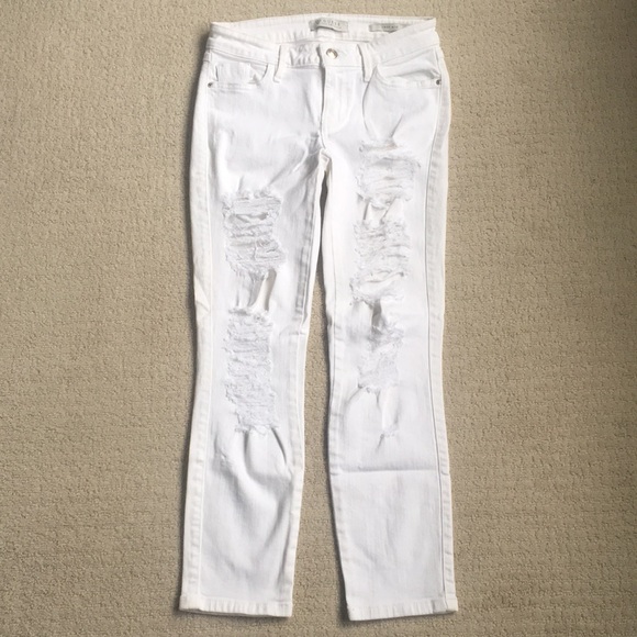 Guess Jeans Distressed - Like New! - Picture 5 of 10